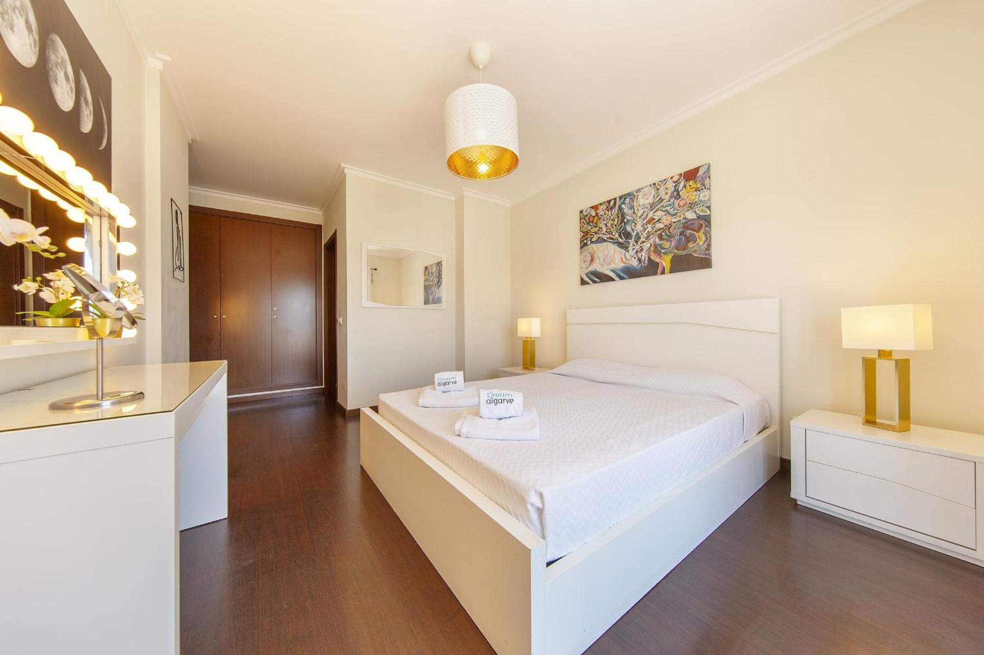 B03 - Luxury 2 Bed Lagos Marina Luaran gambar
